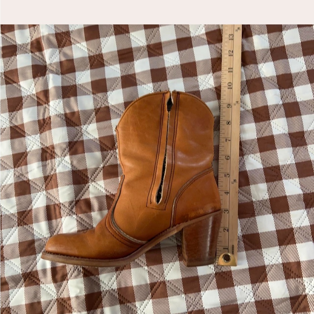 Dexter Tan Leather Heeled Boots - Picture 4 of 6